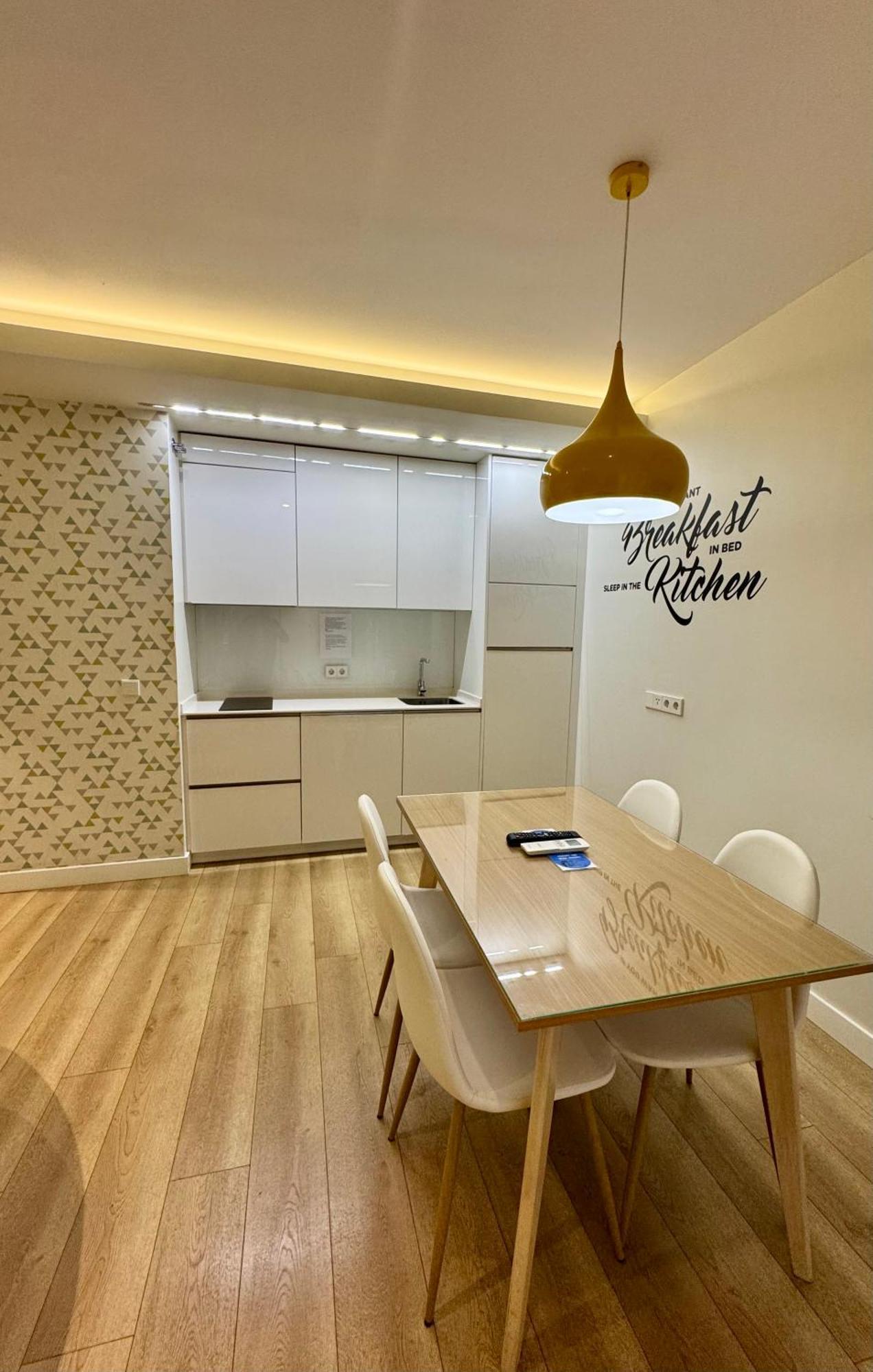 Apartamentos Apolo Madrid Eksteriør bilde