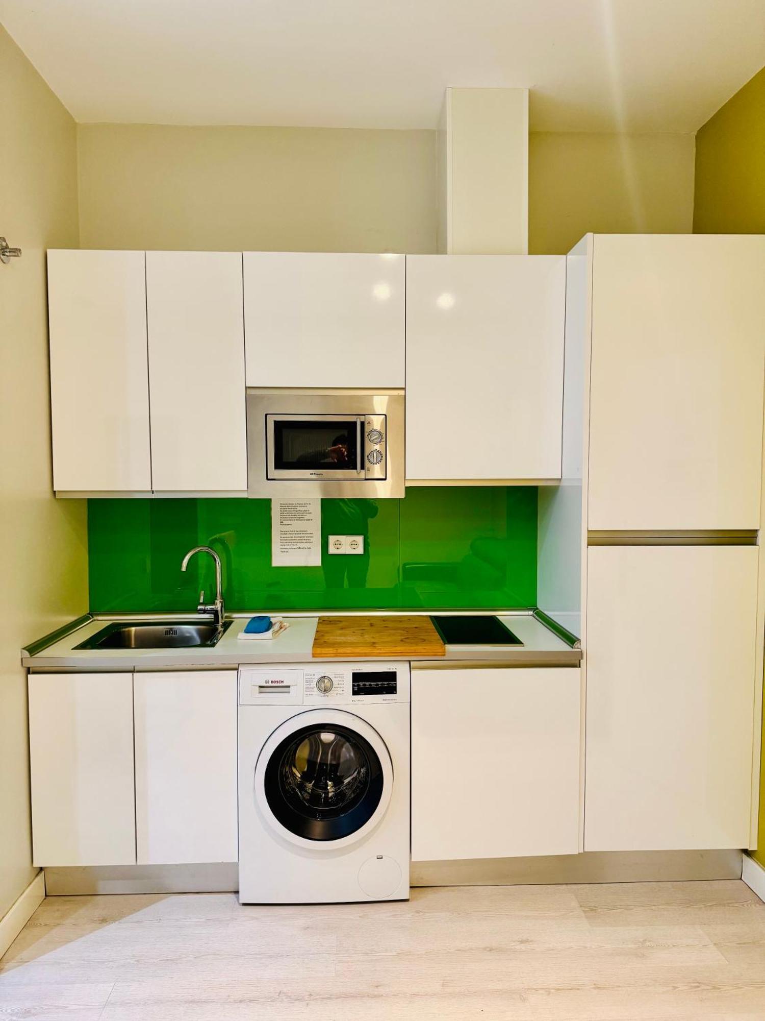 Apartamentos Apolo Madrid Eksteriør bilde